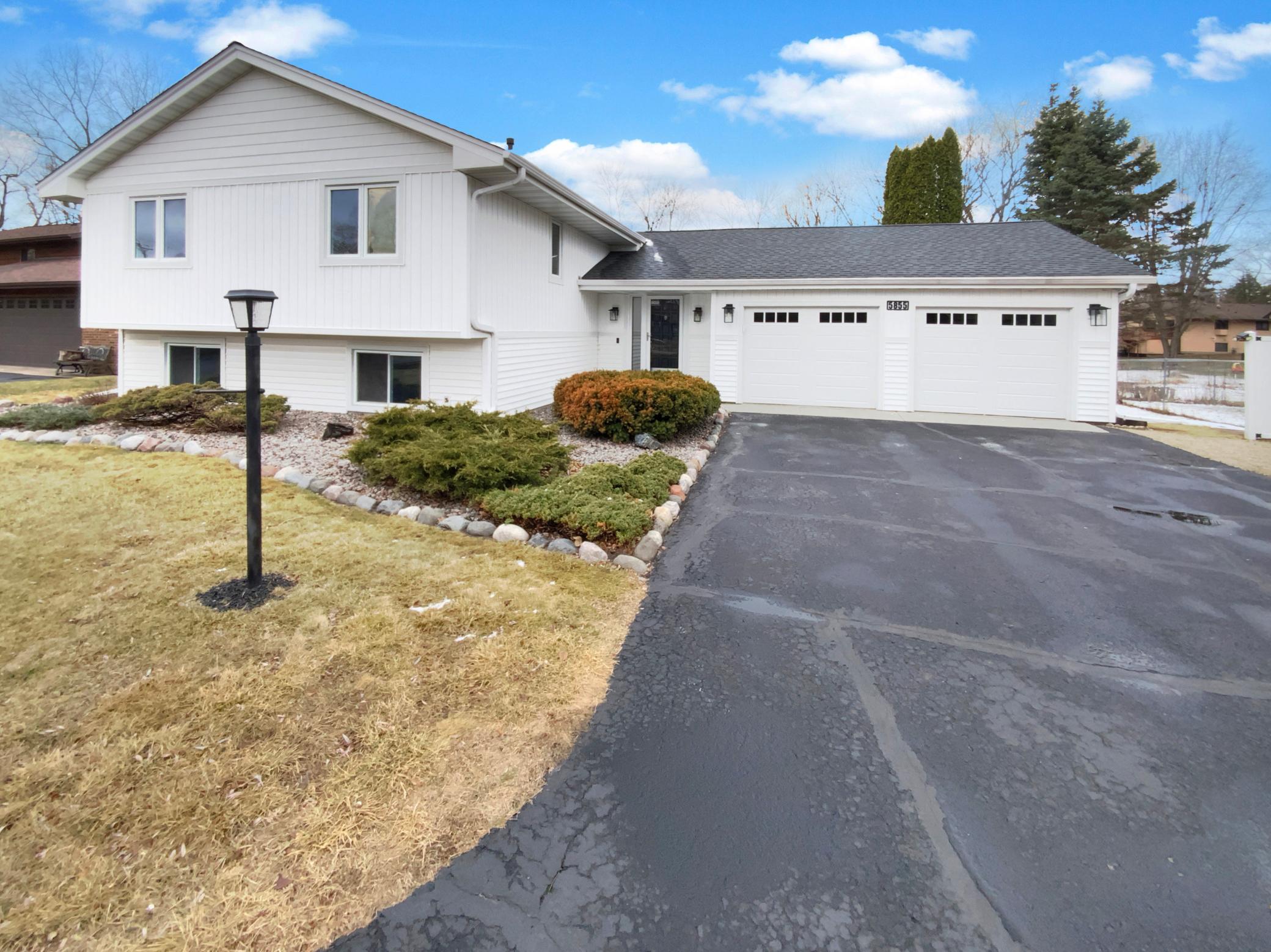 5855 Hodgson Road Shoreview, MN 55126 - Photo 1 of 19