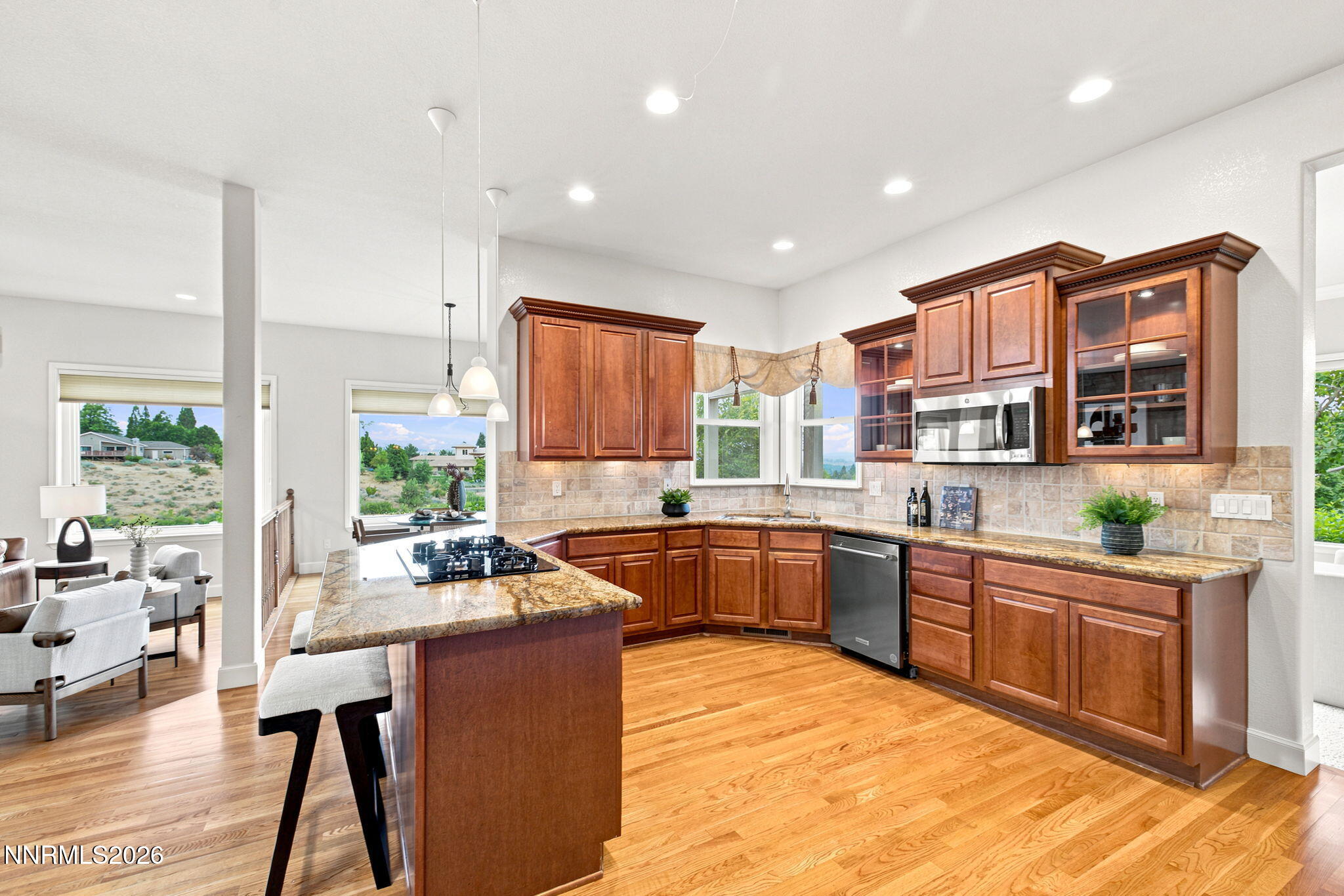 3385 Meridian Lane Reno, NV 89509 - Photo 14 of 67 19-web-or-mls-IMG_5332_8208ccdb