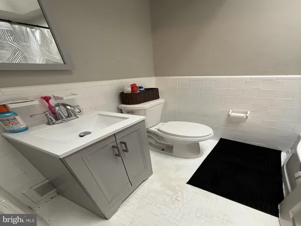 $149,999 | 229 West 22nd Street, Chester, PA 19013