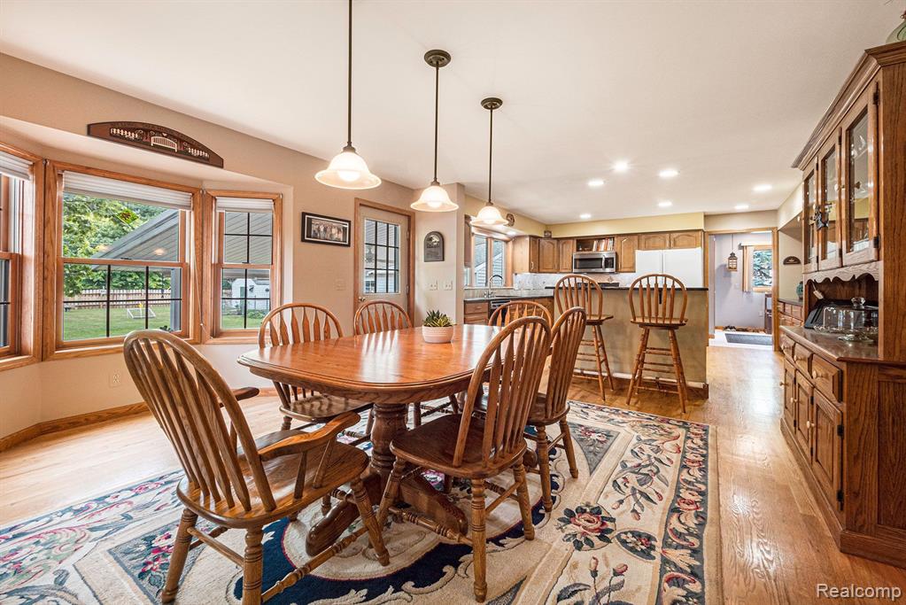 9361 Farmington Road Livonia, MI 48150 - Photo 10 of 39 Gallery Image 10