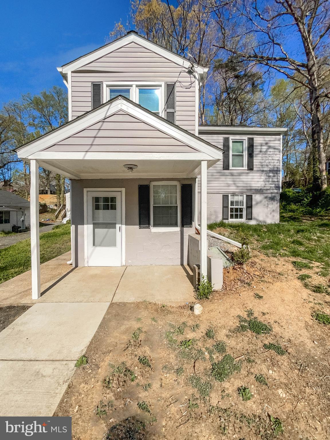 18608 Old Triangle Road Triangle, VA 22172 - Photo 1 of 19 Gallery Image 1
