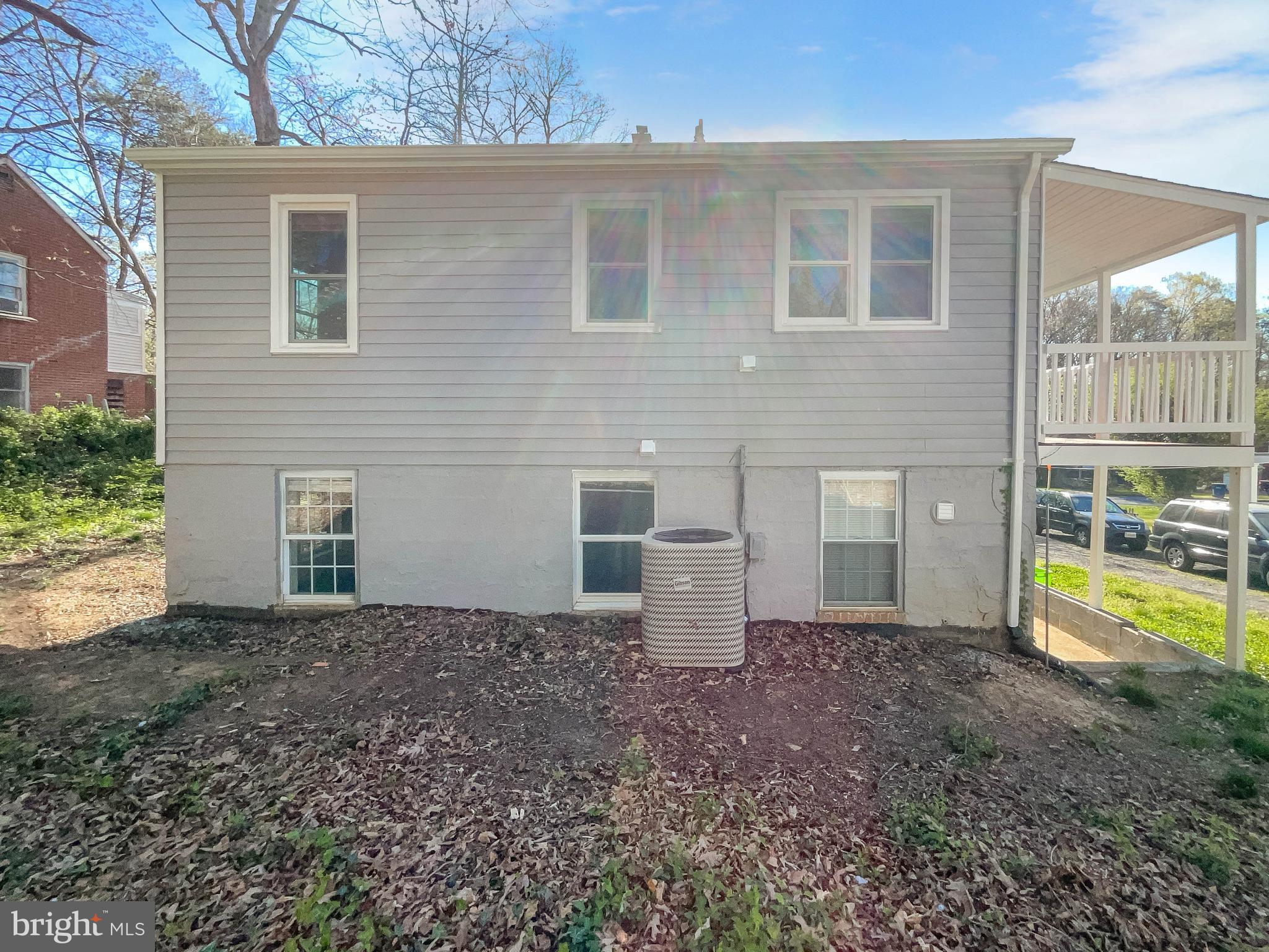 18608 Old Triangle Road Triangle, VA 22172 - Photo 8 of 19 Gallery Image 8