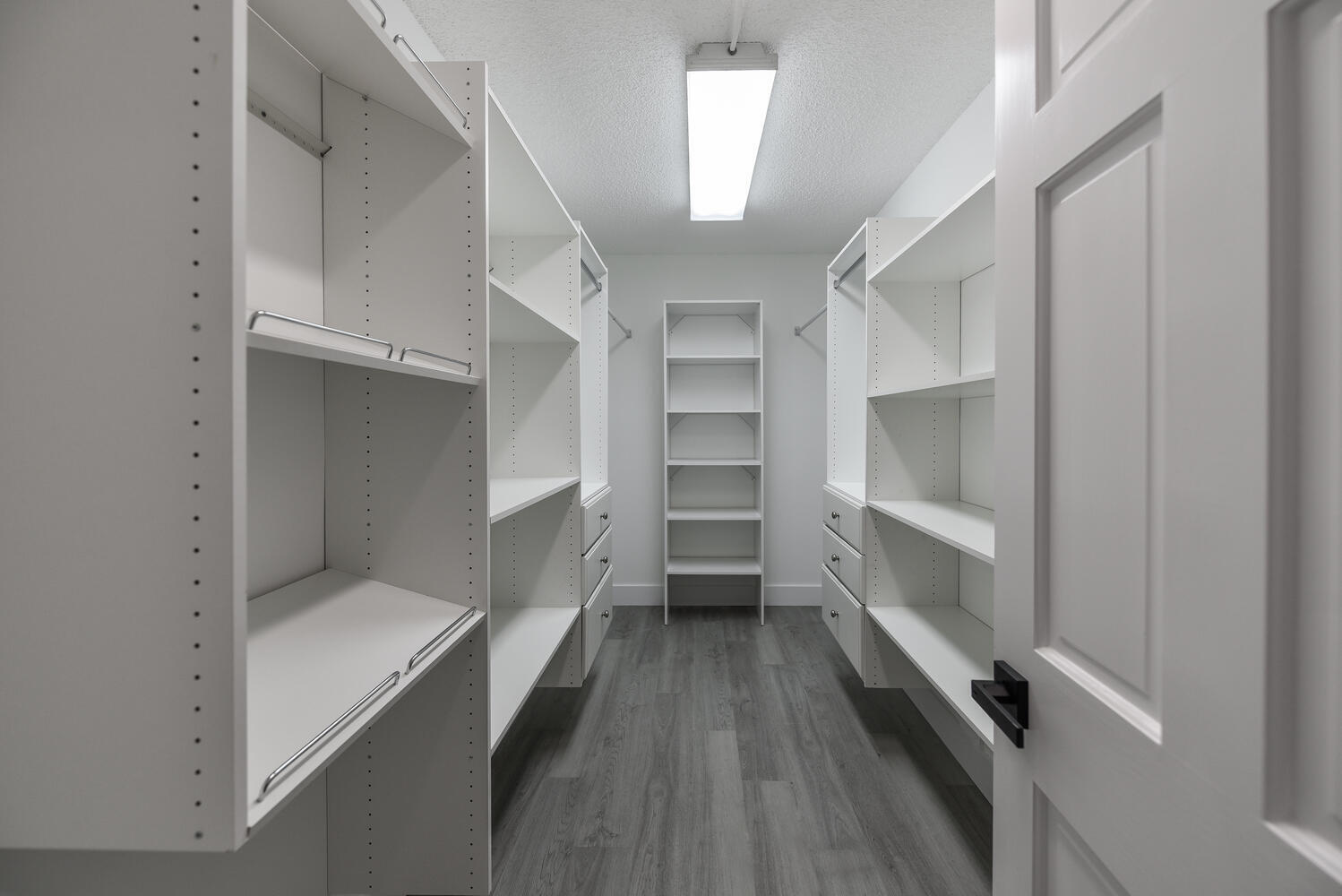 3185 St James Drive Boca Raton, FL 33434 - Photo 21 of 41 25.PrimaryWalkInCloset