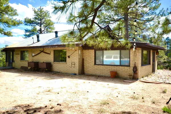 $400,000 | 23617 South Demascus Road, Crown King, AZ 86343