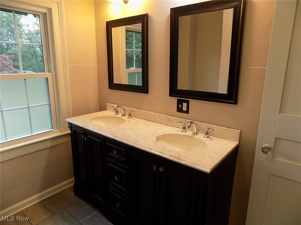 14174 Drake Road Strongsville, OH 44136 - Photo 44 of 46 double sink vanity