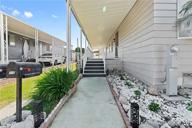 a view of a pathway of the house