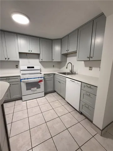 $2,250 | 66 Girard Avenue, Unit 207, Newport, RI 02840