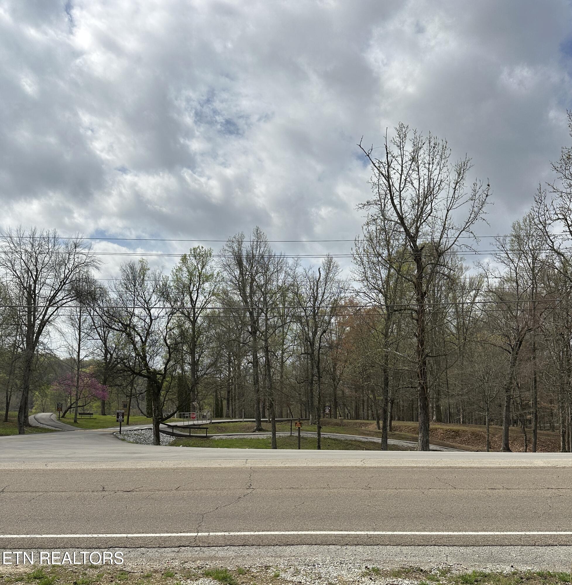 Roane State Highway Harriman, TN 37748 - Photo 8 of 9 IMG_5102