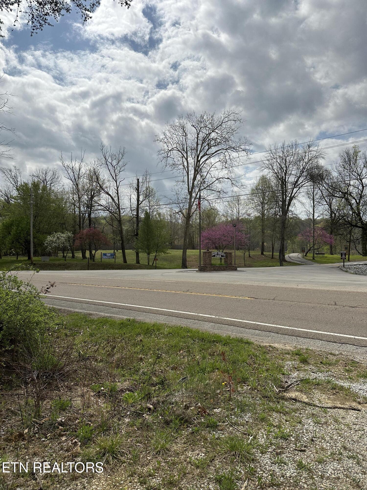 Roane State Highway Harriman, TN 37748 - Photo 9 of 9 IMG_5103