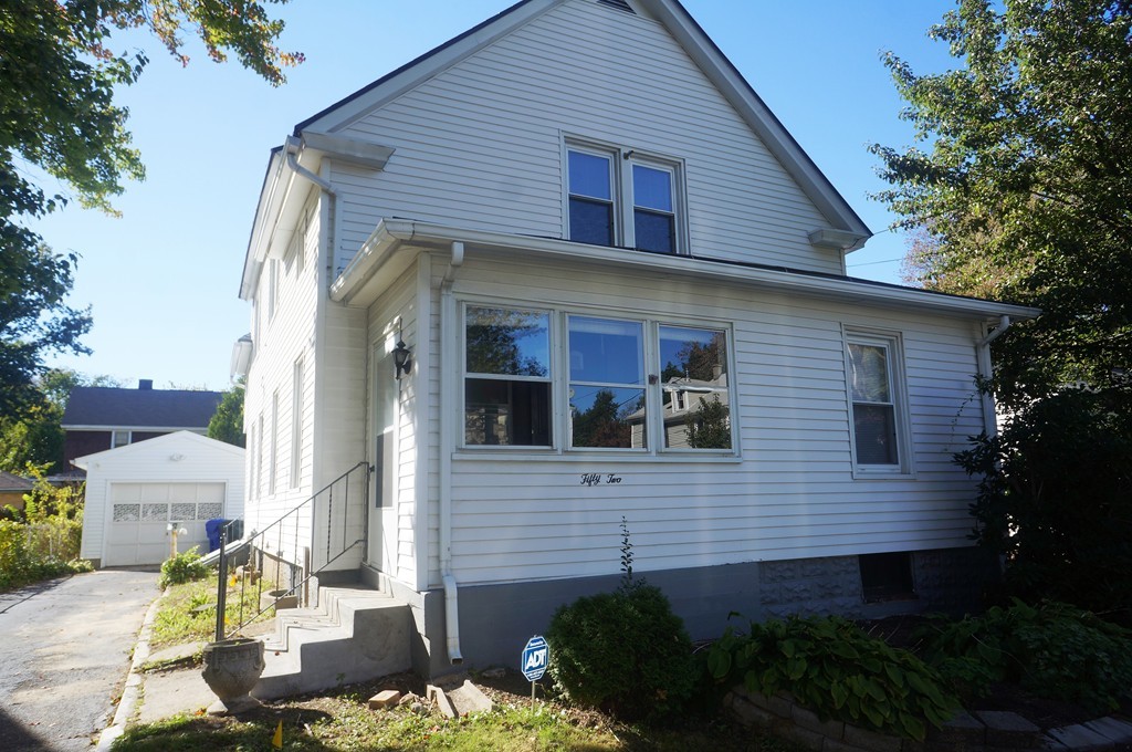 52 Granby Street Springfield, MA 01108 - Photo 2 of 23