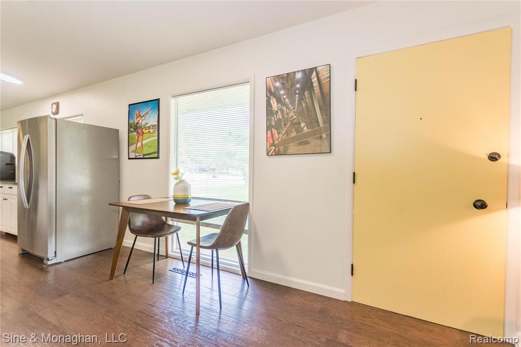 55 Stark Road Rochester Hills, MI 48307 - Photo 23 of 37