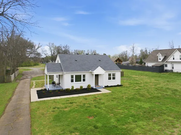 $549,000 | 103 College Street, Smyrna, TN 37167