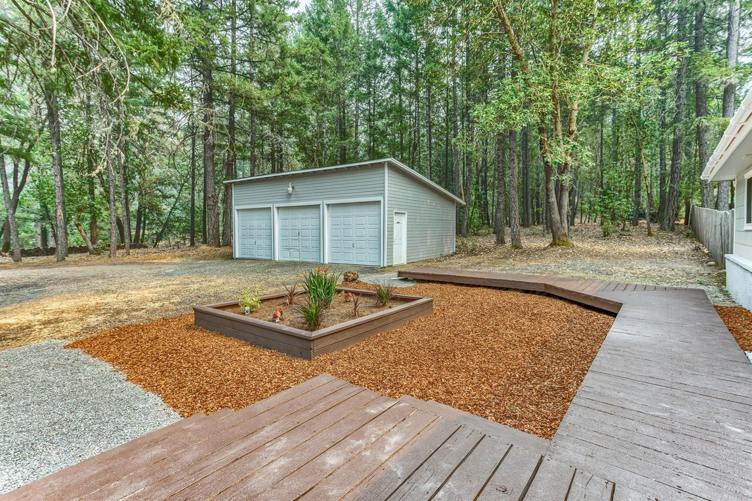 372 Colin Road Grants Pass, OR 97527 - Photo 27 of 34 Additional Photo