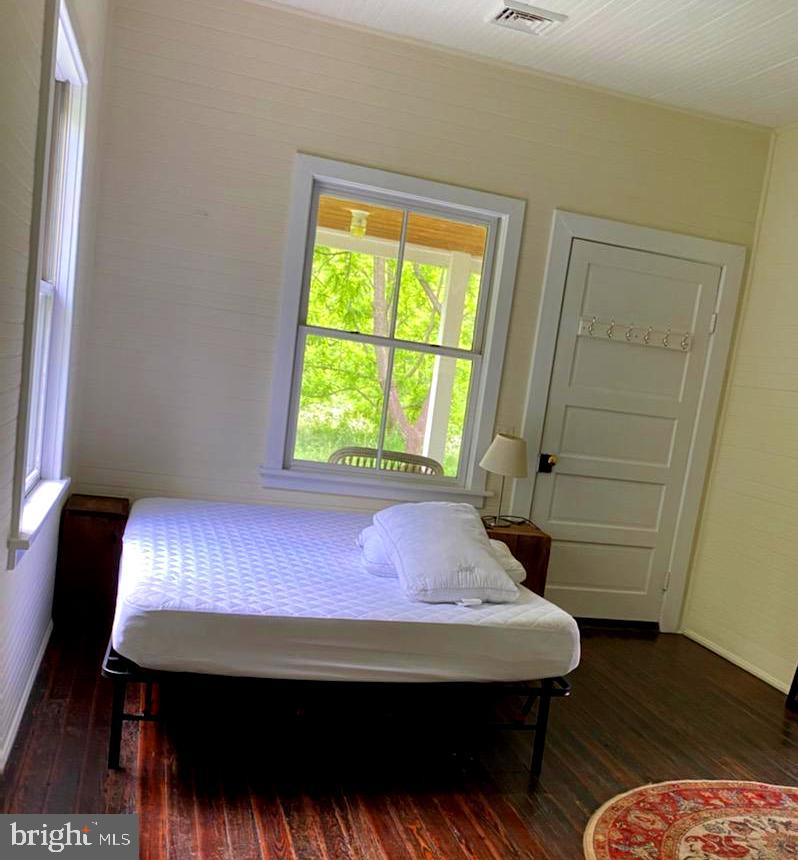1651 Blue Ridge Farm Road Upperville, VA 20184 - Photo 13 of 41 first main level bedroom
