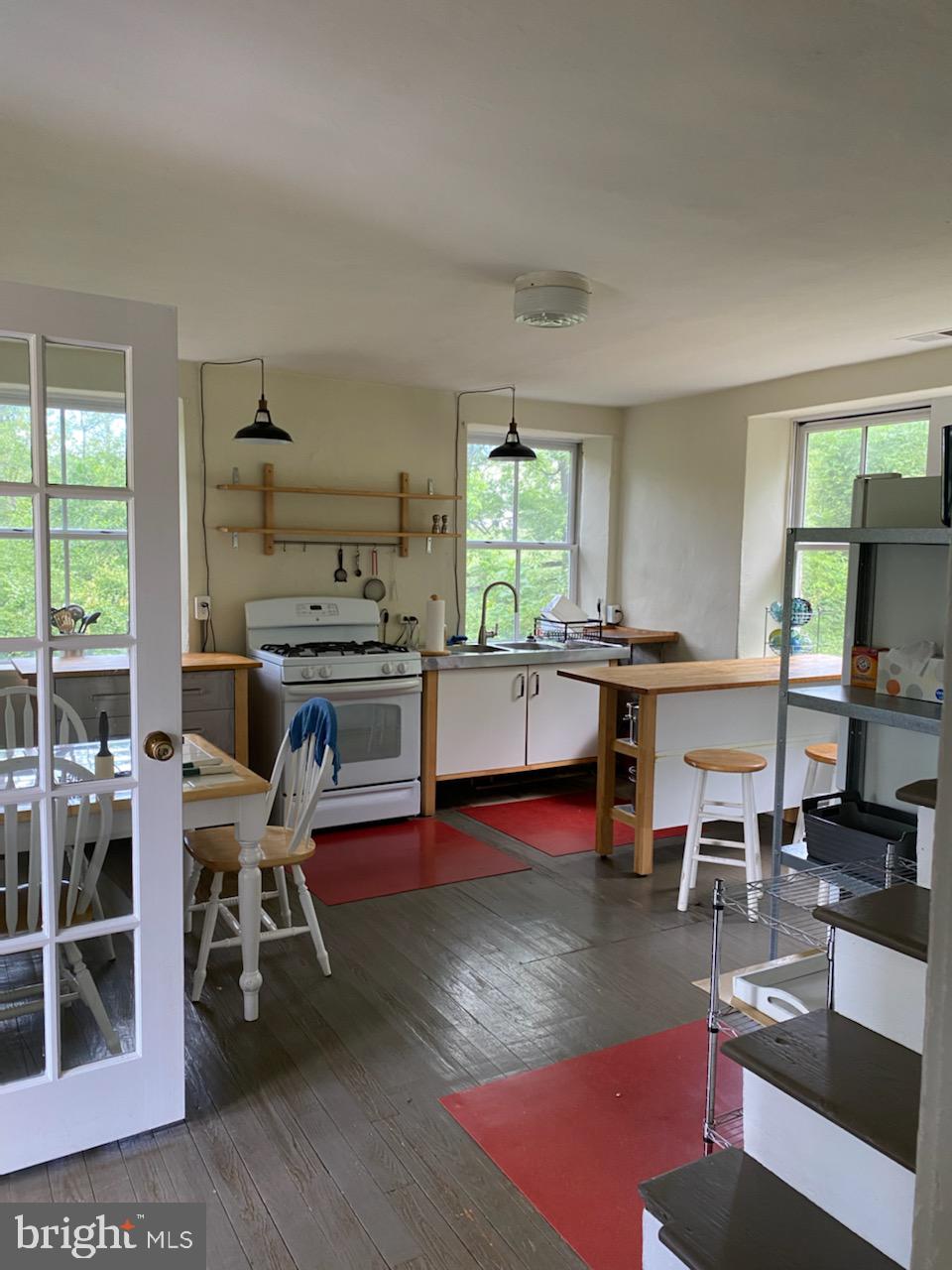 1651 Blue Ridge Farm Road Upperville, VA 20184 - Photo 4 of 41 Plenty of natural light