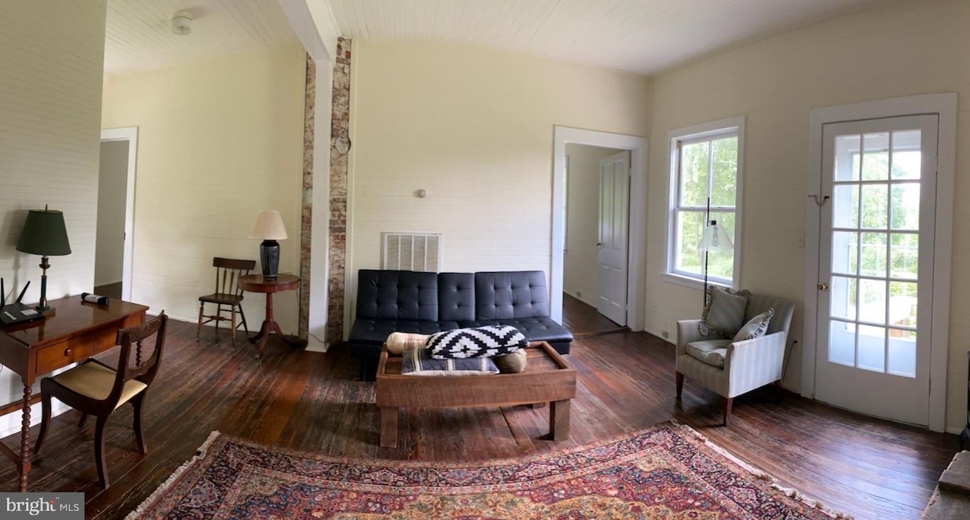 1651 Blue Ridge Farm Road Upperville, VA 20184 - Photo 8 of 41 large familyroom