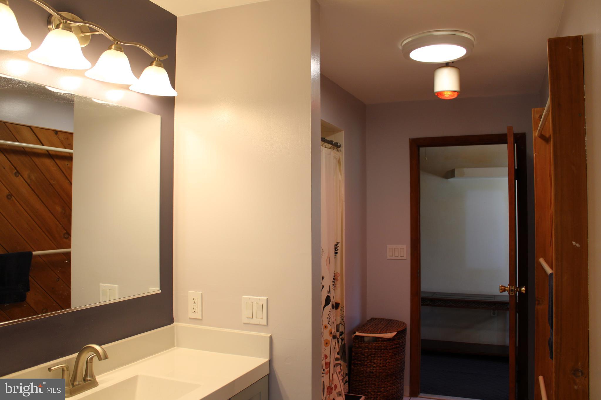15158 Wayside Road Philadelphia, PA 19116 - Photo 26 of 44