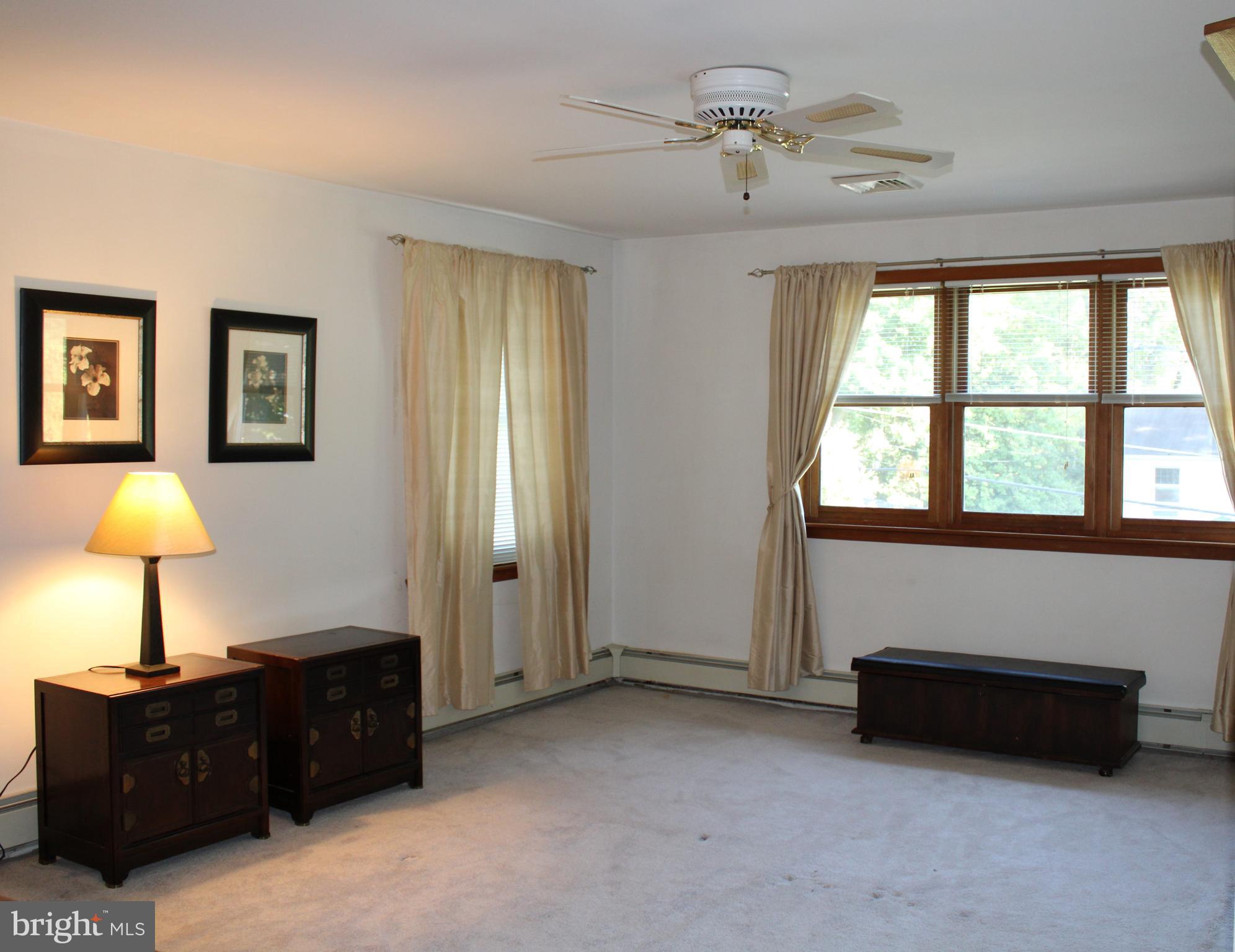 15158 Wayside Road Philadelphia, PA 19116 - Photo 33 of 44