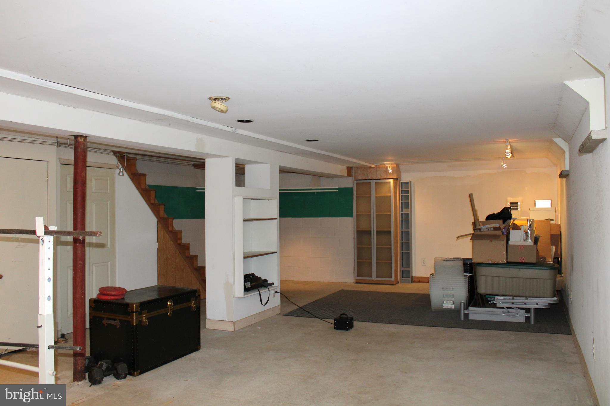 15158 Wayside Road Philadelphia, PA 19116 - Photo 42 of 44