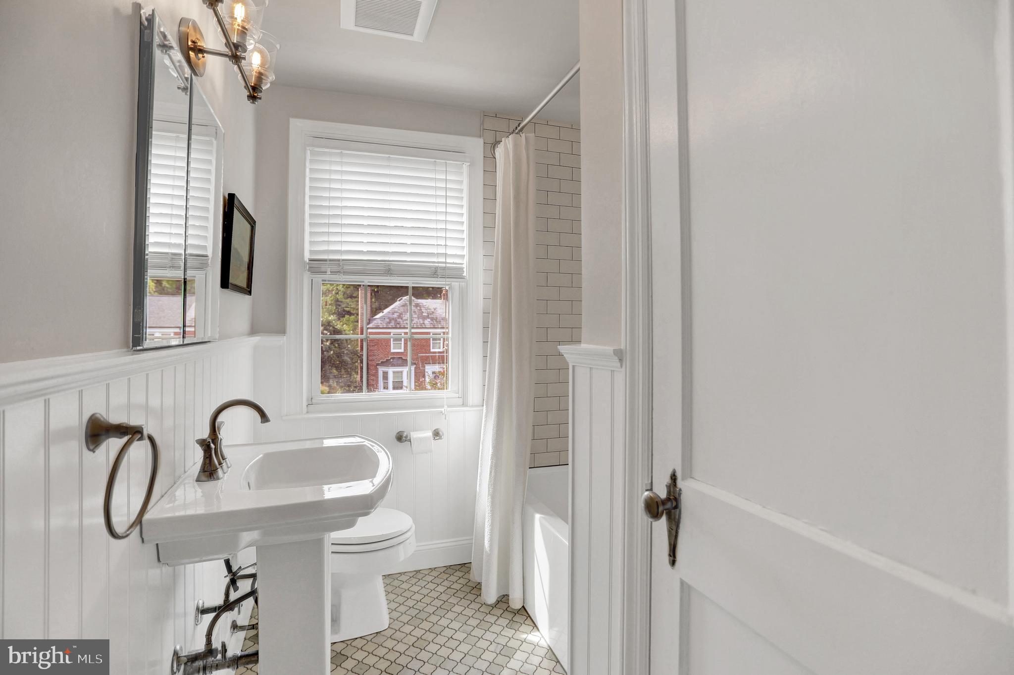 234 Gaywood Road Baltimore, MD 21212 - Photo 21 of 41
