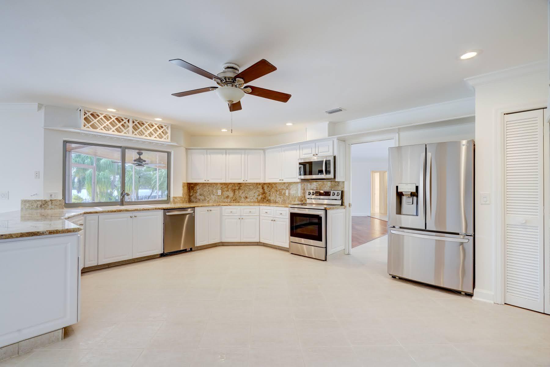 752 Southwest 36th Avenue Delray Beach, FL 33445 - Photo 12 of 40 752-36Ave-26