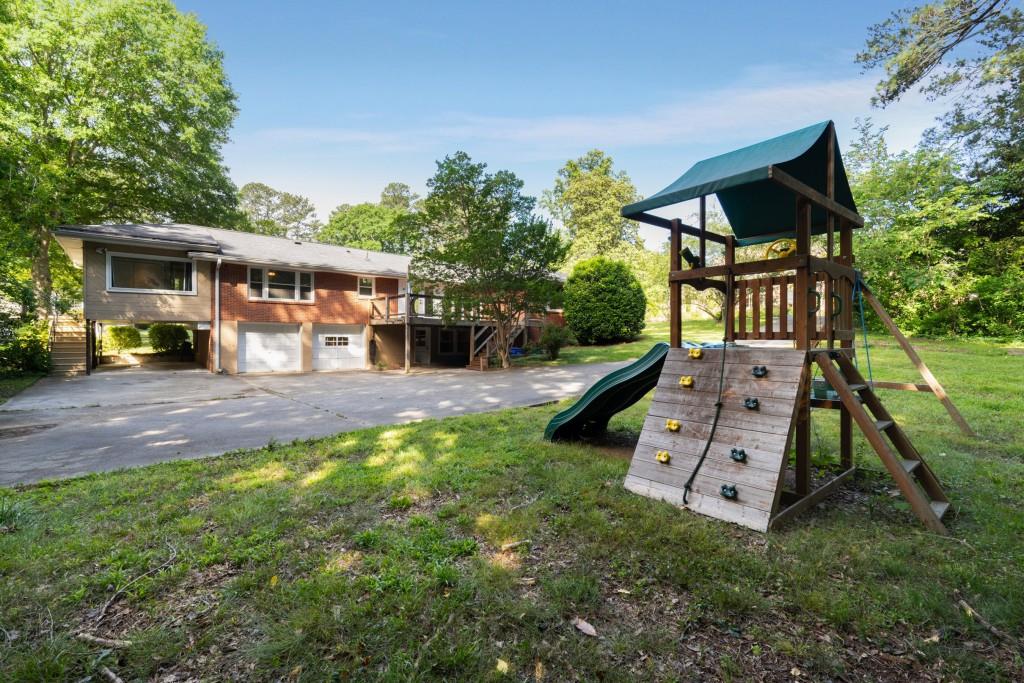 1865 Briarlake Circle Decatur, GA 30033 - Photo 29 of 32 front view of a house with a yard