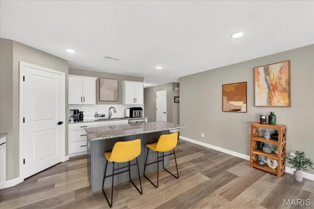 $250,000 | 70 Marker Drive, Unit A, Highland, IL 62249