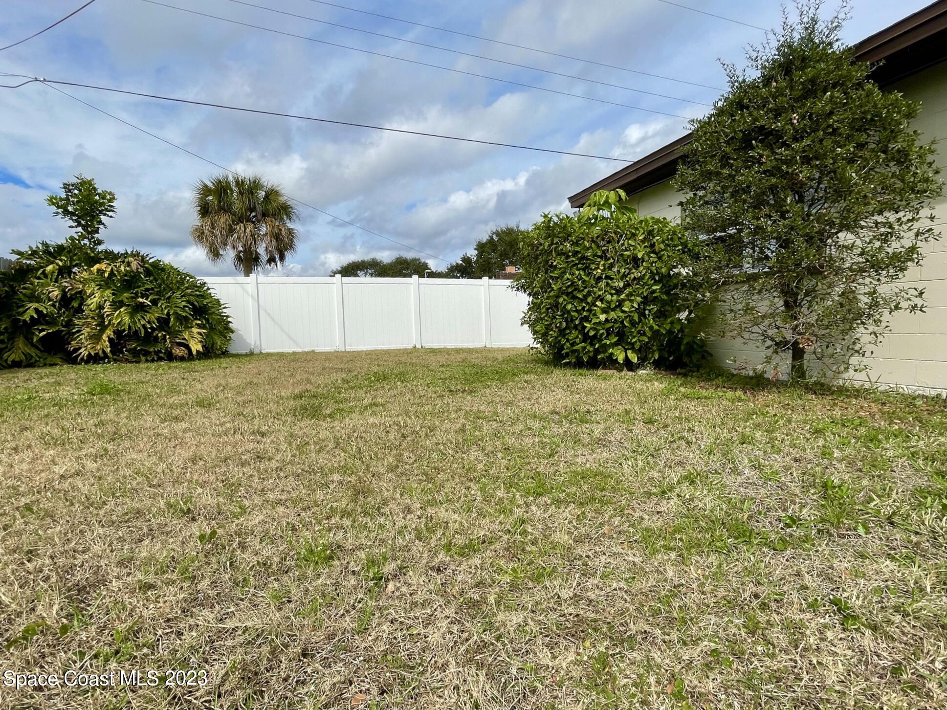 1820 Harrison Avenue Melbourne, FL 32935 - Photo 19 of 20 a view of a garden