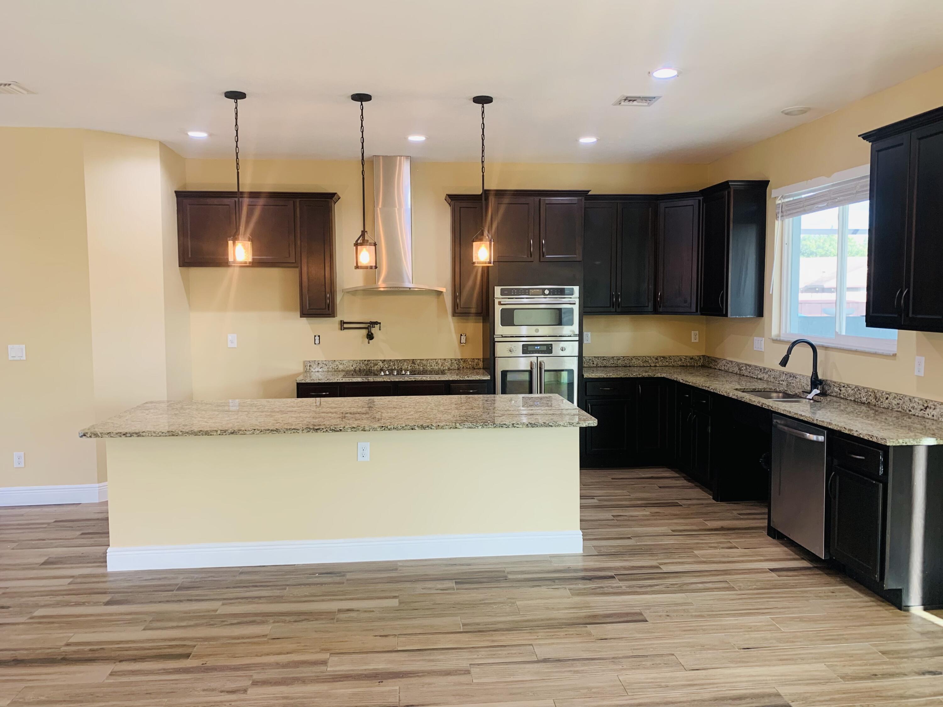 520 Southwest Rabbit Avenue Port St. Lucie, FL 34953 - Photo 4 of 15 Kitchen 1