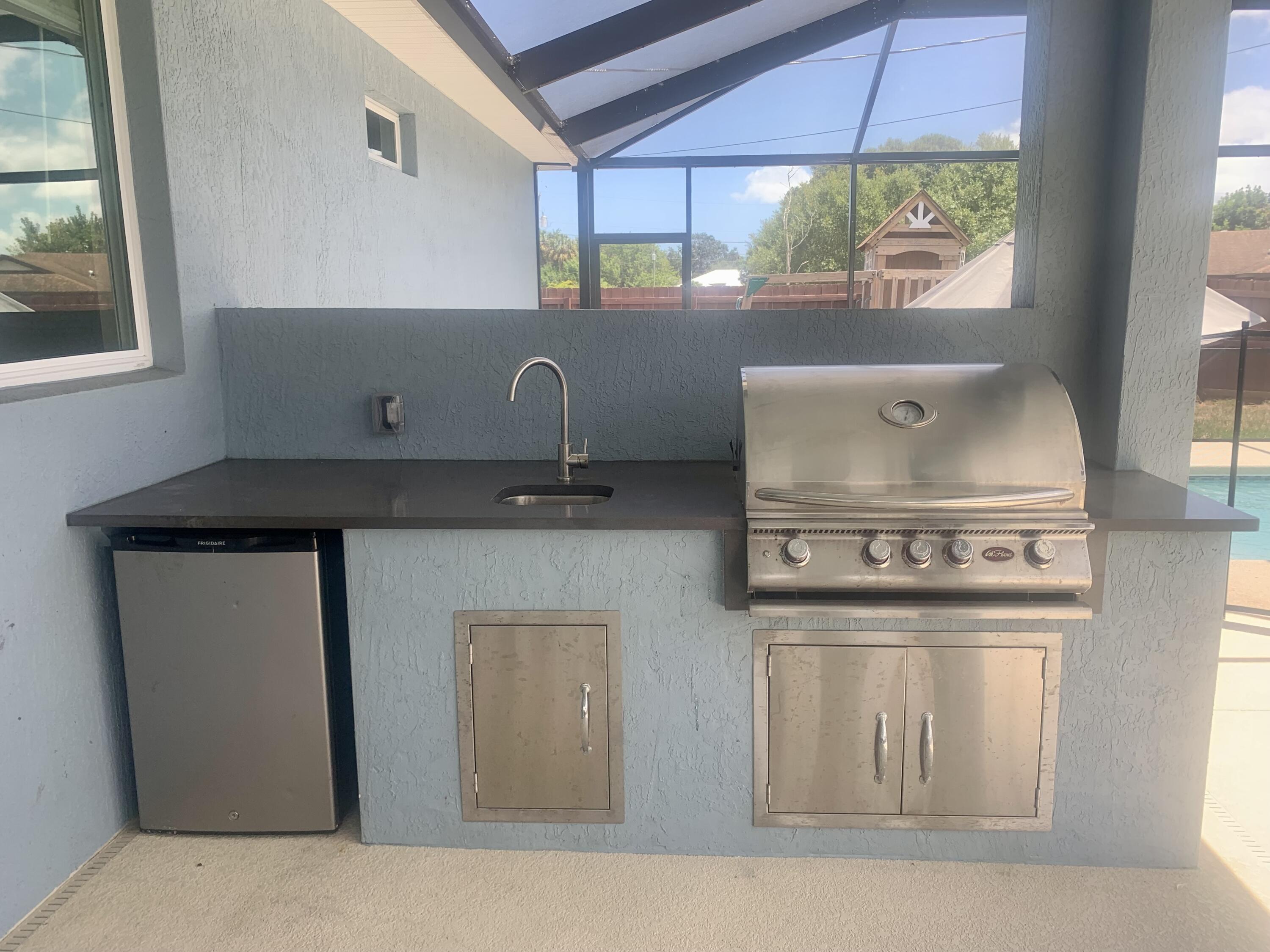520 Southwest Rabbit Avenue Port St. Lucie, FL 34953 - Photo 8 of 15 IMG-8573