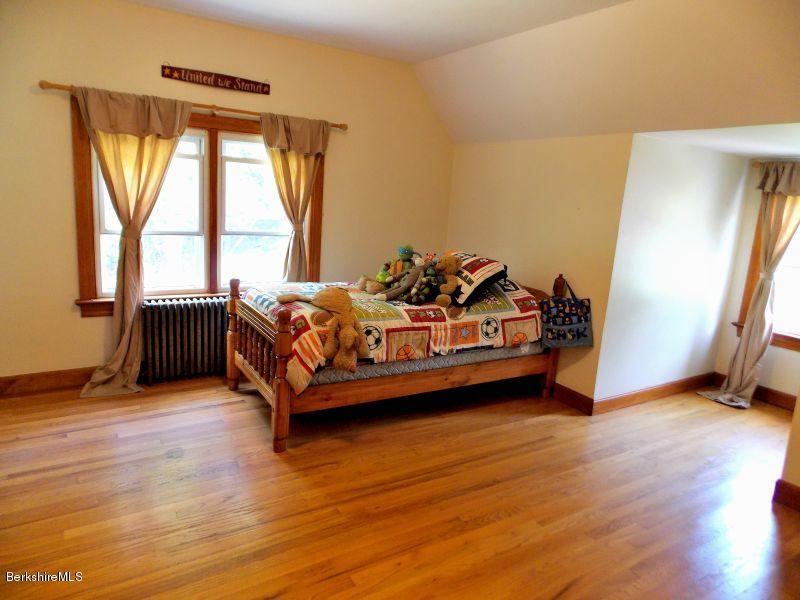 767 Reservoir Road North Adams, MA 01247 - Photo 22 of 28 22 BedRm 2