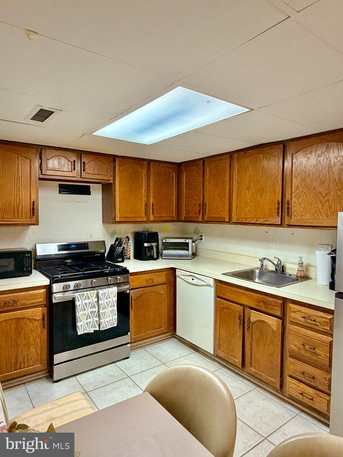 67002-00 Delaire Landing Road, Unit 2 Philadelphia, PA 19114 - Photo 18 of 57 Gallery Image 18