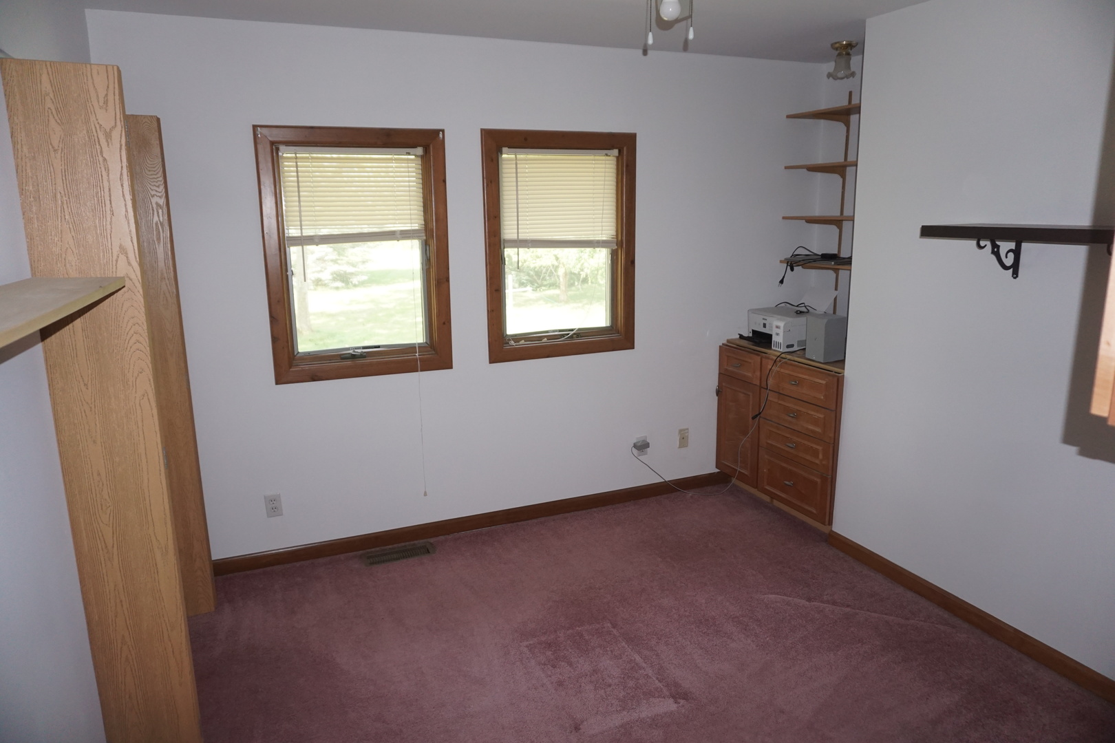 4914 Highway 113 Kankakee, IL 60901 - Photo 27 of 54 an empty room with windows