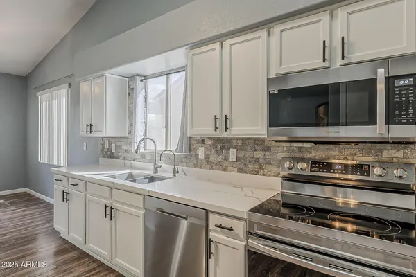 $2,200 | 11344 East Contessa Street, Mesa, AZ 85207