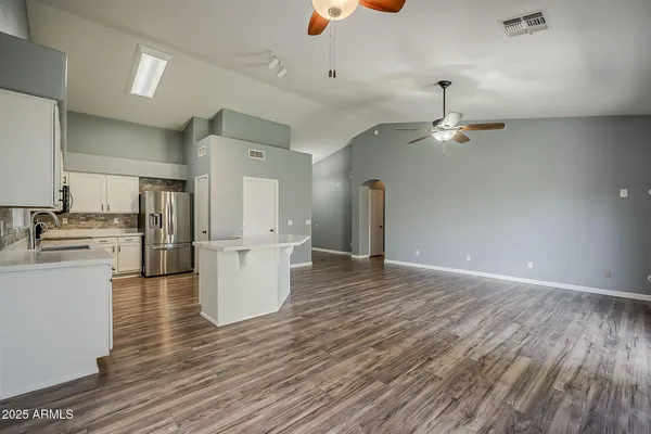 $2,200 | 11344 East Contessa Street, Mesa, AZ 85207