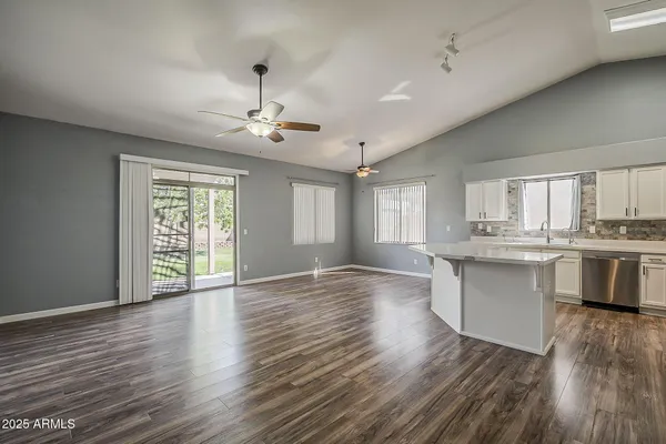 $2,200 | 11344 East Contessa Street, Mesa, AZ 85207