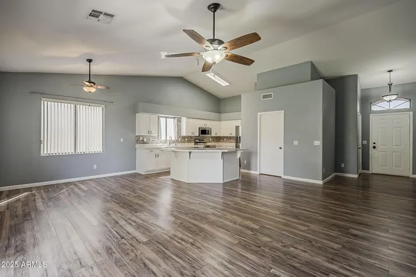 $2,200 | 11344 East Contessa Street, Mesa, AZ 85207