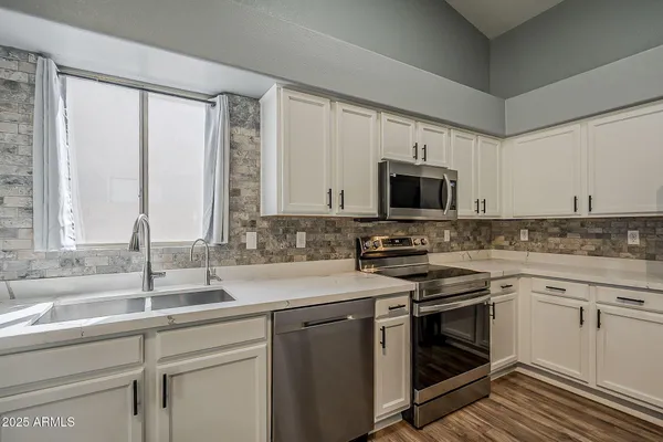 $2,200 | 11344 East Contessa Street, Mesa, AZ 85207