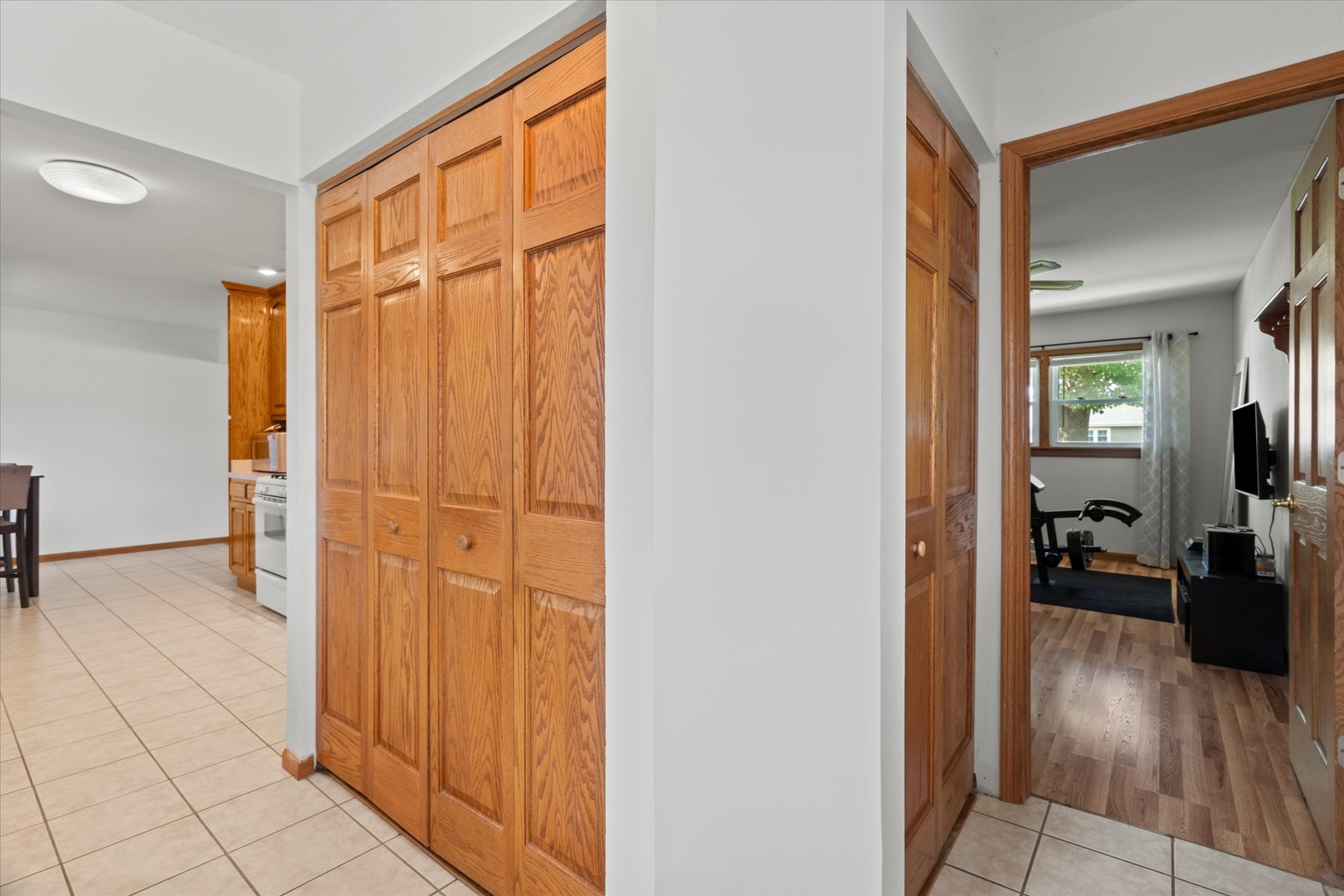 5661 Roosevelt Street Monee, IL 60449 - Photo 8 of 20 a view of a livingroom from a hallway