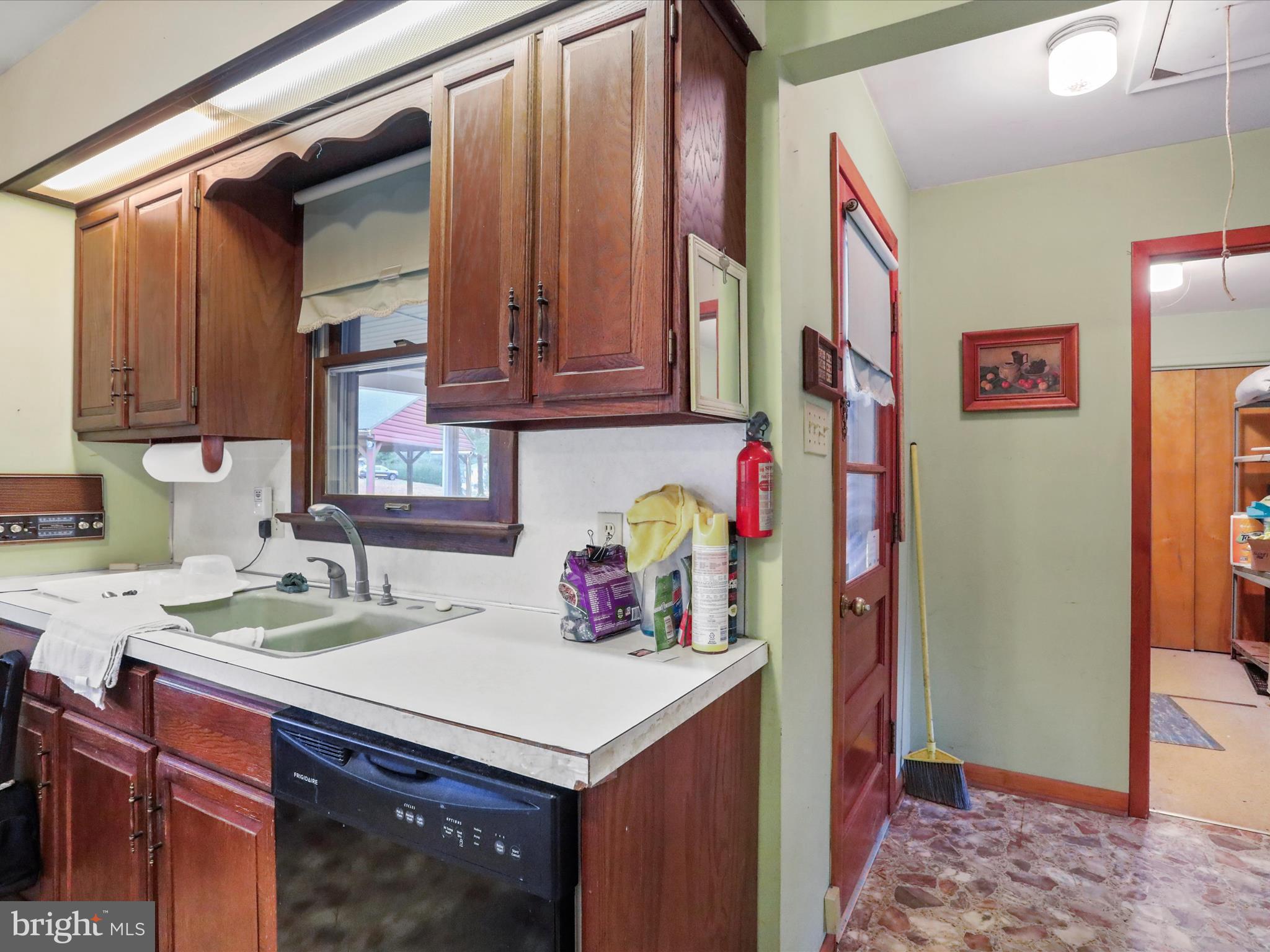16528 Lappans Road Williamsport, MD 21795 - Photo 17 of 40 Gallery Image 17