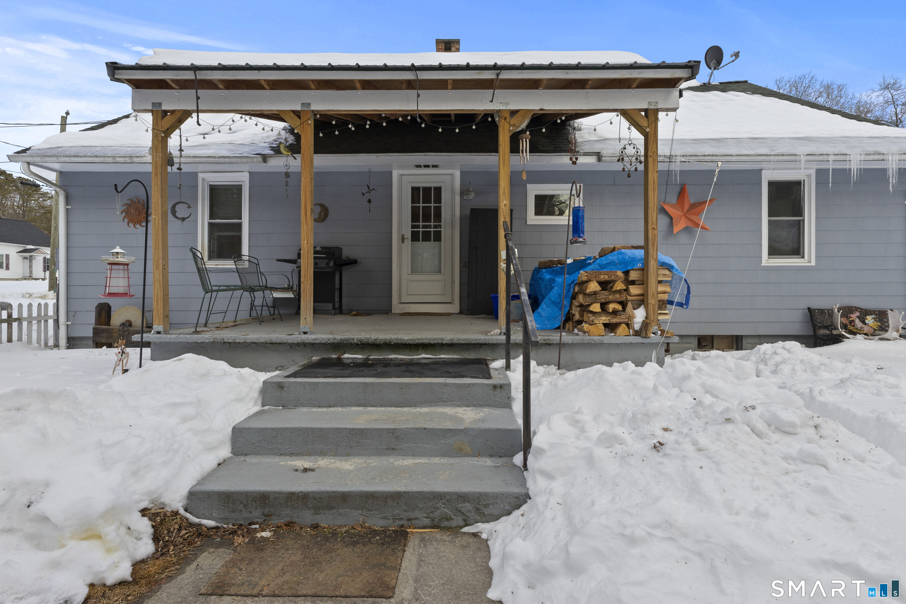 37 Cady Street Killingly, CT 06239 - Photo 2 of 29