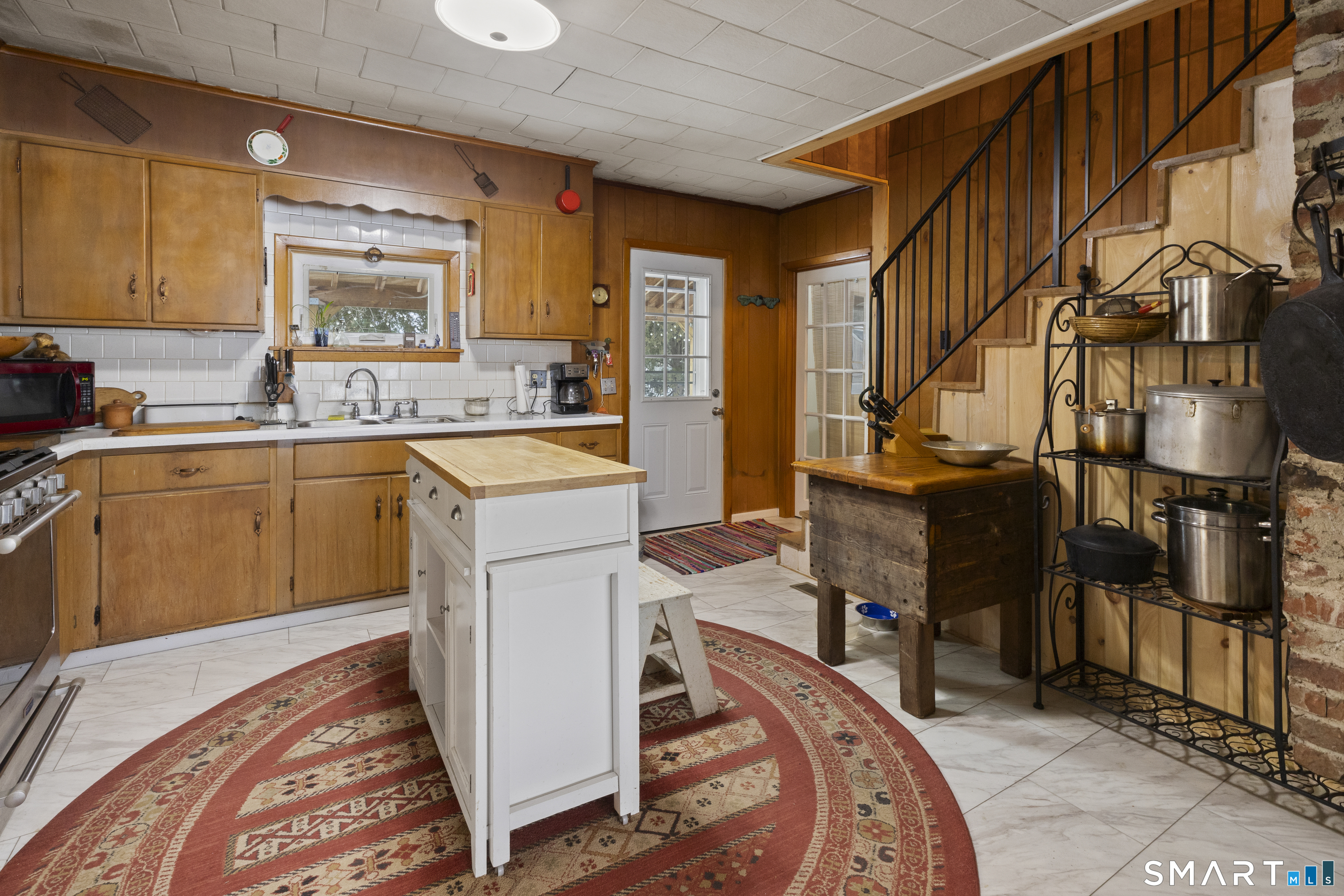 37 Cady Street Killingly, CT 06239 - Photo 3 of 29