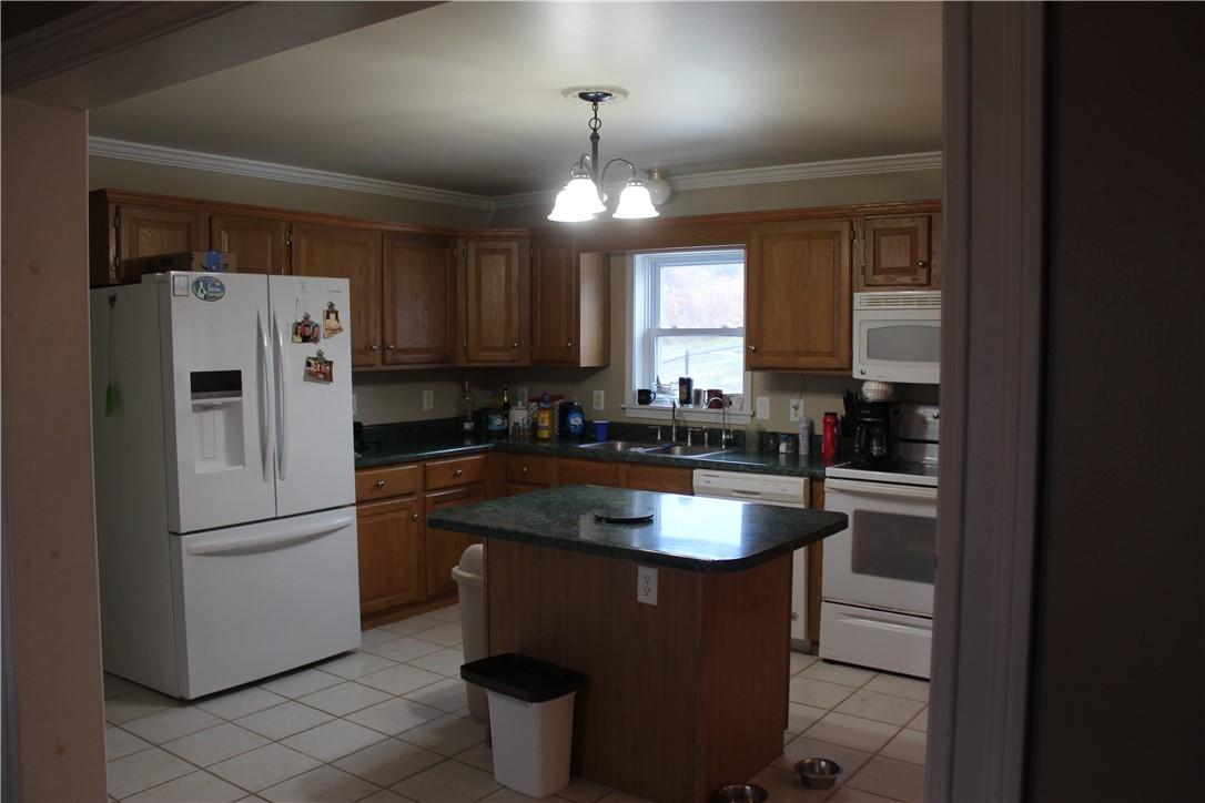 99 Pine Valley Road Catlin, NY 14872 - Photo 11 of 29 kitchen