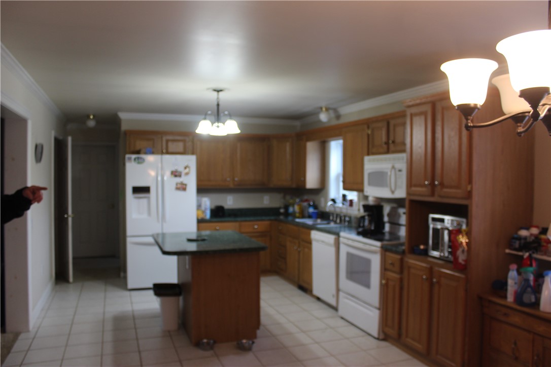 99 Pine Valley Road Catlin, NY 14872 - Photo 10 of 29 kitchen