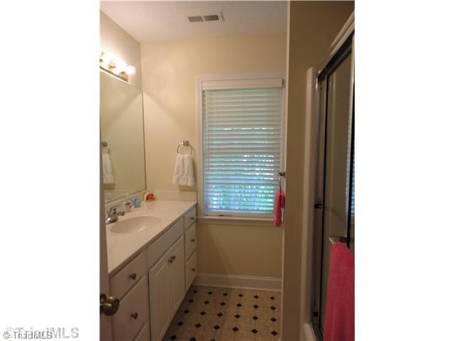 1372 County Home Road Mocksville, NC 27028 - Photo 9 of 14 Other Bath.