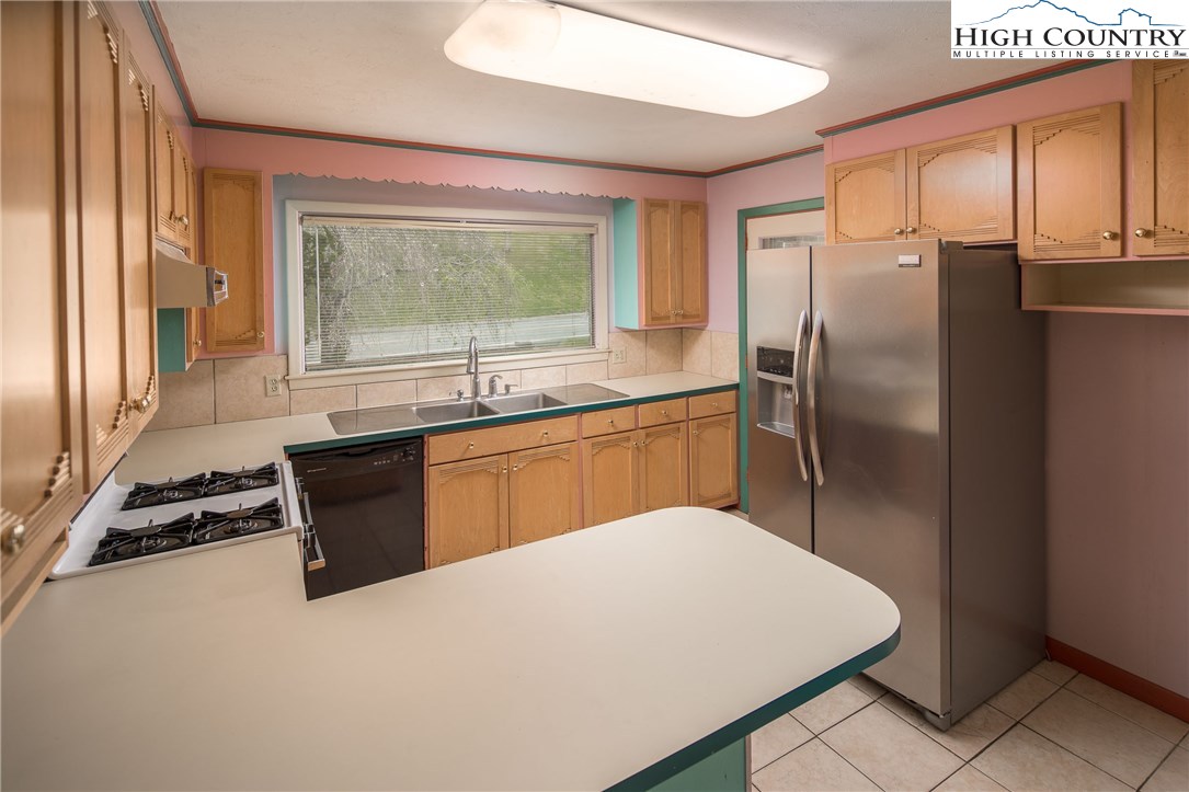 121 Eastview Drive Boone, NC 28607 - Photo 13 of 45 Gallery Image 13
