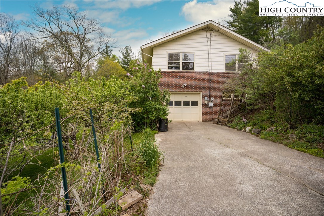 121 Eastview Drive Boone, NC 28607 - Photo 38 of 45 Gallery Image 38