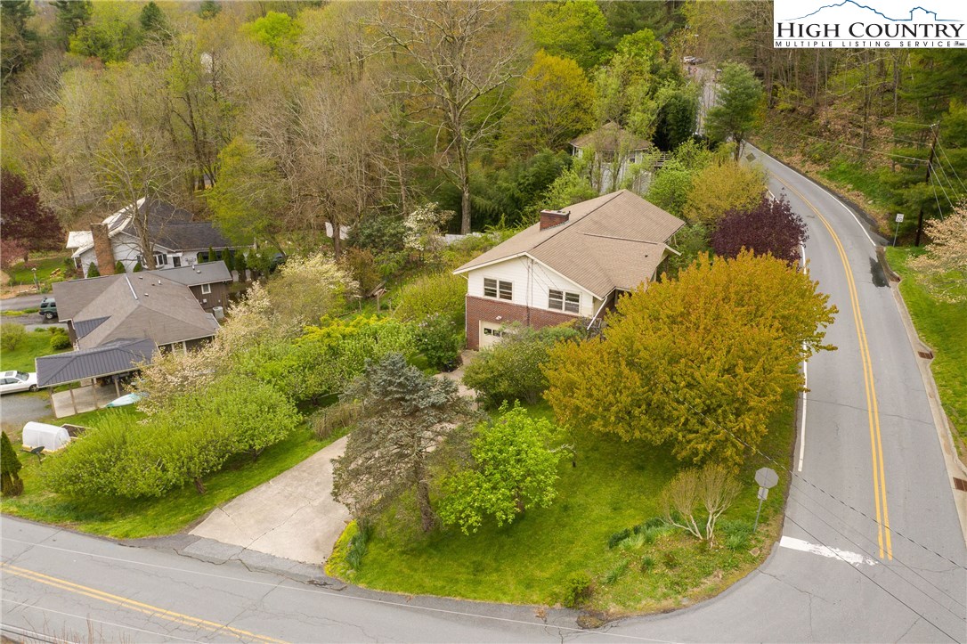 121 Eastview Drive Boone, NC 28607 - Photo 6 of 45 Gallery Image 6