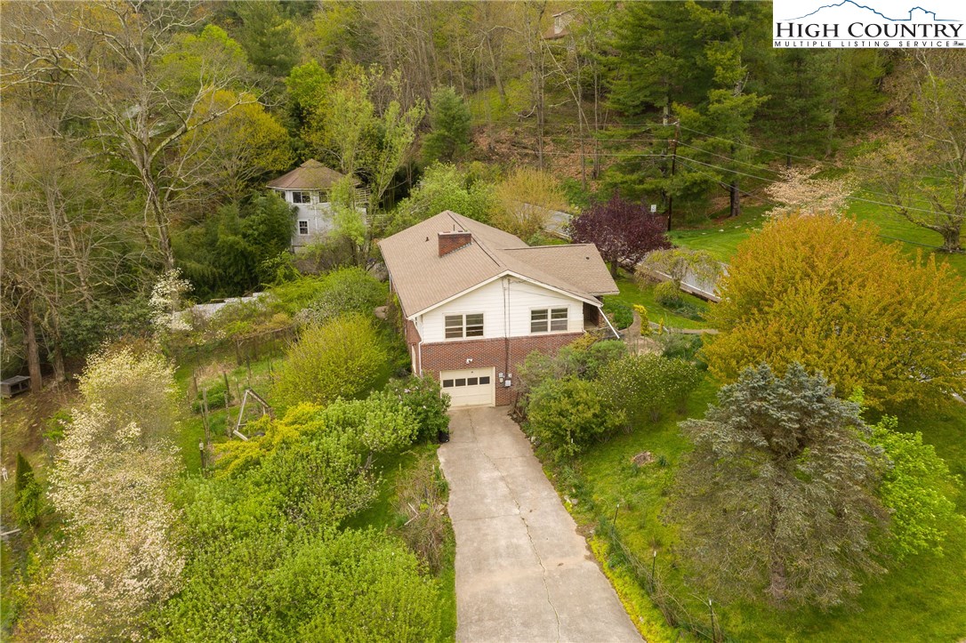 121 Eastview Drive Boone, NC 28607 - Photo 9 of 45 Gallery Image 9