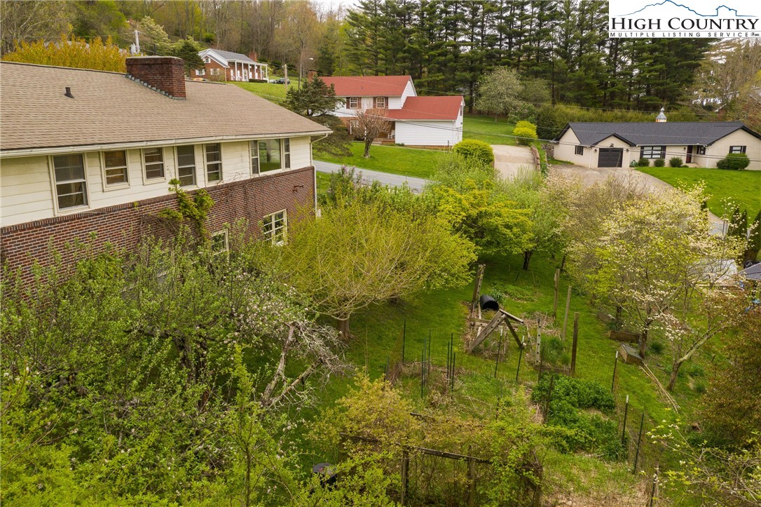121 Eastview Drive Boone, NC 28607 - Photo 10 of 45 Gallery Image 10